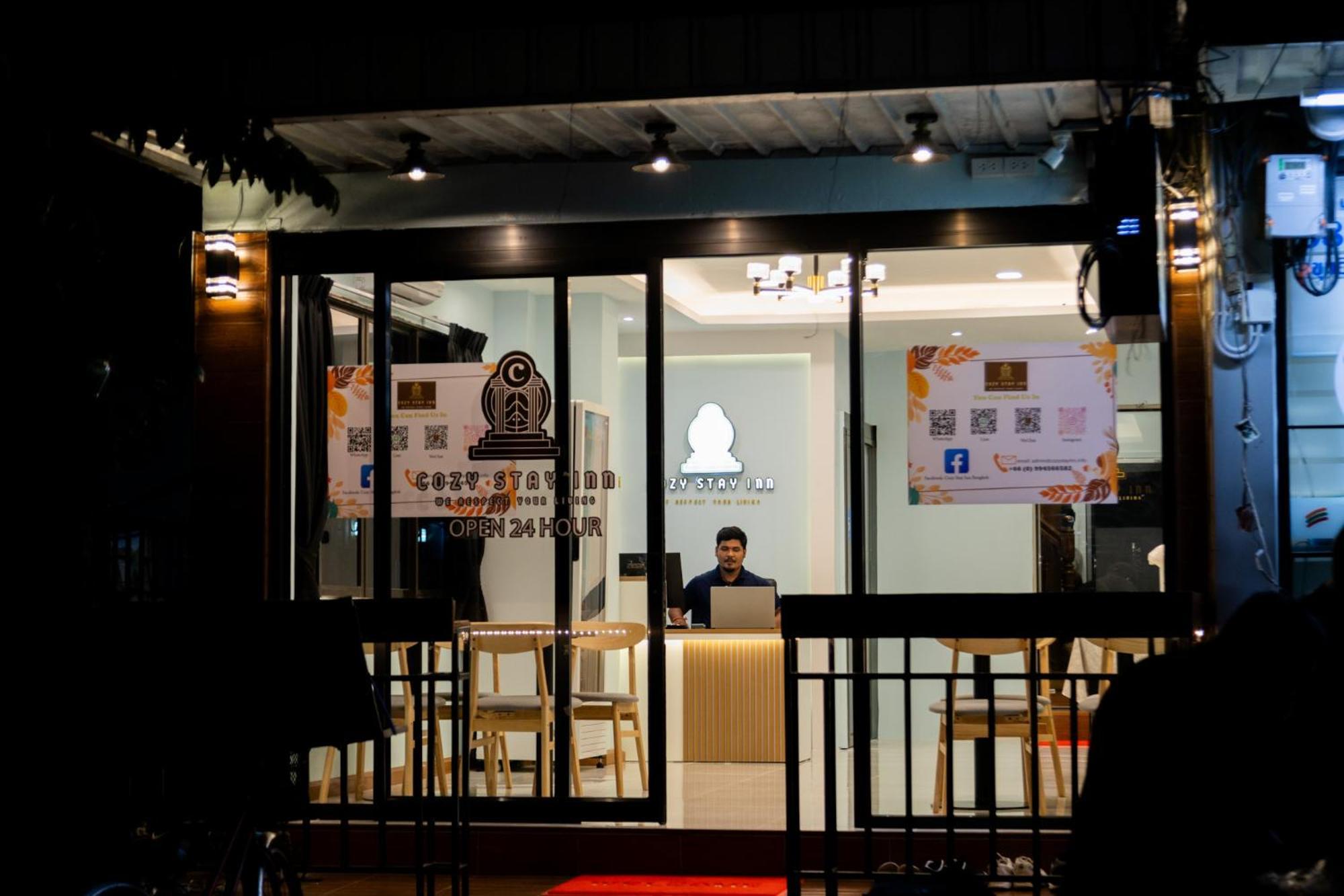 Cozy Stay Inn 曼谷 外观 照片